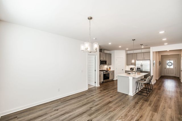 7227 Sutton Dr, White House, TN 37188