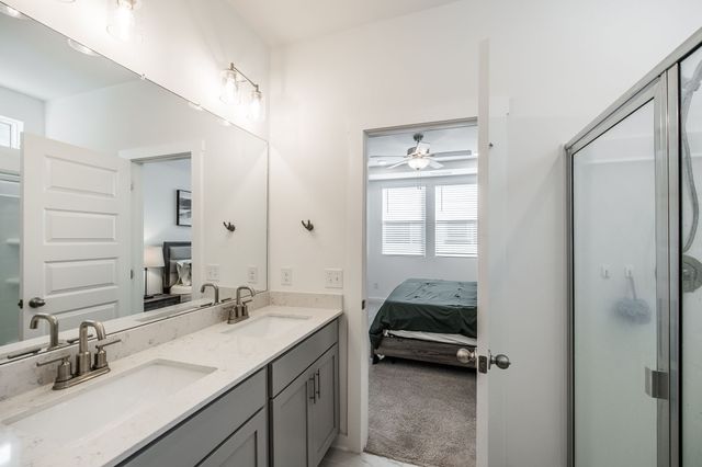 7227 Sutton Dr, White House, TN 37188