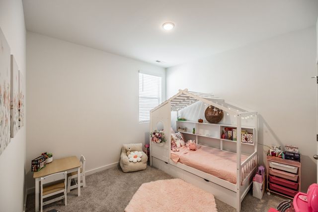 7227 Sutton Dr, White House, TN 37188