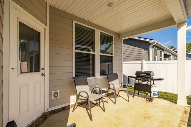 7227 Sutton Dr, White House, TN 37188