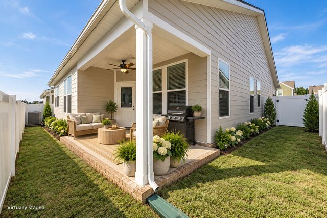 7227 Sutton Dr, White House, TN 37188