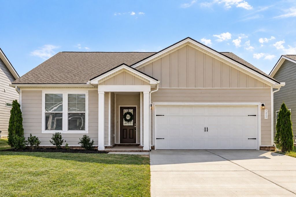 7227 Sutton Dr, White House, TN 37188