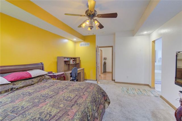 7430 Manchester Avenue, Kansas City, MO 64133