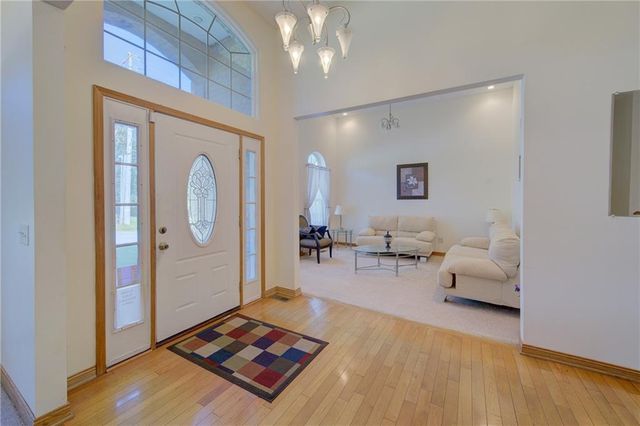 7430 Manchester Avenue, Kansas City, MO 64133