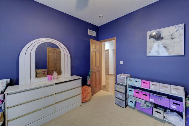 7430 Manchester Avenue, Kansas City, MO 64133