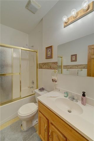 7430 Manchester Avenue, Kansas City, MO 64133