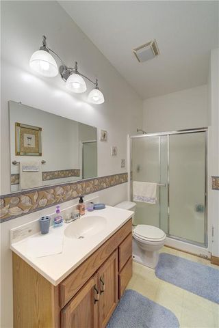 7430 Manchester Avenue, Kansas City, MO 64133