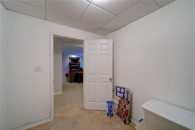 7430 Manchester Avenue, Kansas City, MO 64133