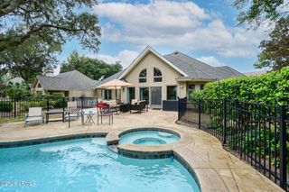 8 Old Fort Way, Hilton Head Island, SC 29926