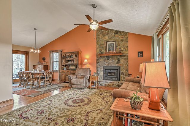 188 Old Milligan Highway, Johnson City, TN 37601