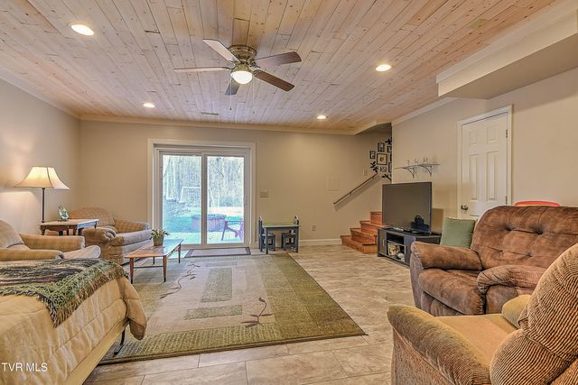 188 Old Milligan Highway, Johnson City, TN 37601