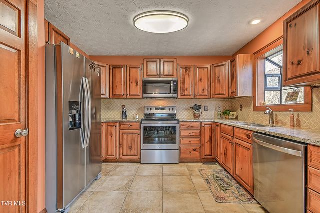 188 Old Milligan Highway, Johnson City, TN 37601