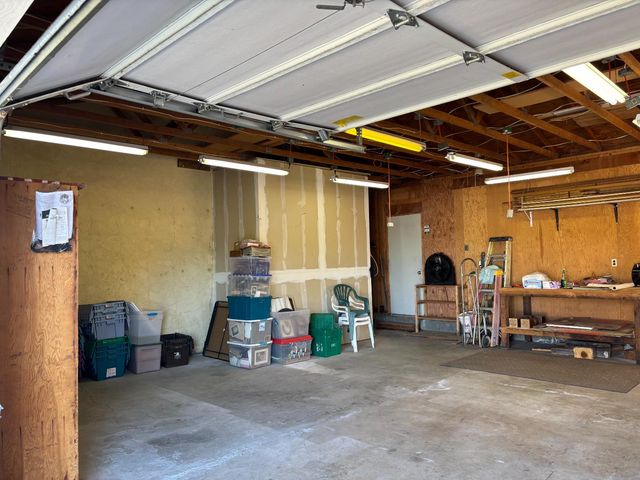 11200 Linda Dr, Auburn, CA 95602