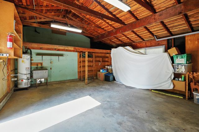 11200 Linda Dr, Auburn, CA 95602