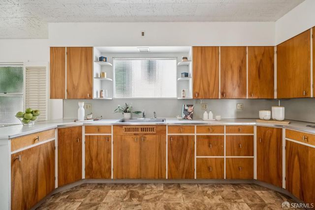 12 Crestlake Drive, San Francisco, CA 94132