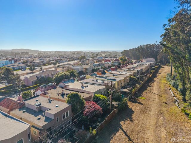 12 Crestlake Drive, San Francisco, CA 94132