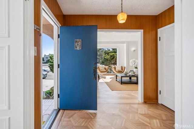 12 Crestlake Drive, San Francisco, CA 94132