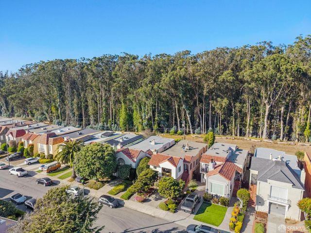 12 Crestlake Drive, San Francisco, CA 94132