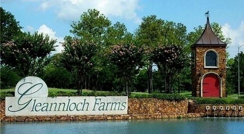 9827 Audubon Park Drive, Spring, TX 77379