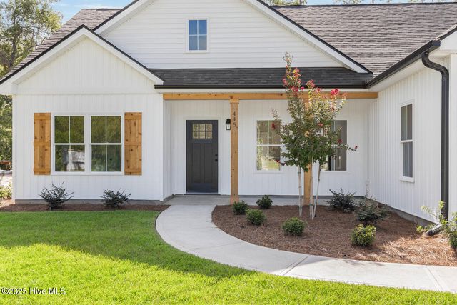 340 Persimmon Road, Calabash, NC 28467