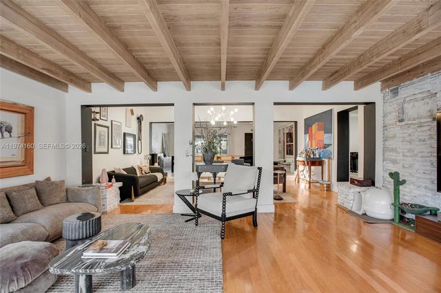 10659 NE 10th Pl, Miami Shores, FL 33138