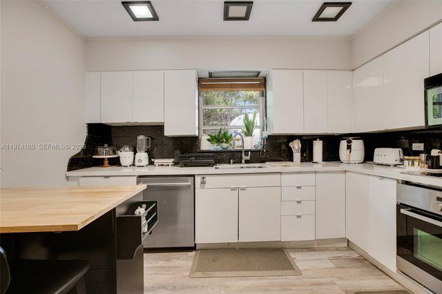 10659 NE 10th Pl, Miami Shores, FL 33138