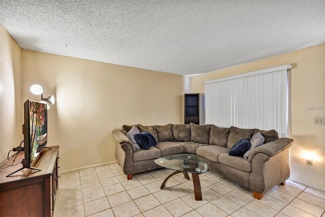 1728 TOWNHALL LANE 1728, Orlando, FL 32807