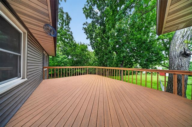 164 Hummingbird Lane, Iowa City, IA 52245