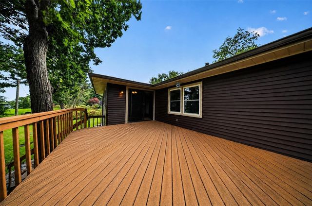 164 Hummingbird Lane, Iowa City, IA 52245