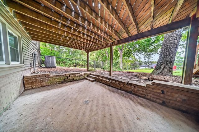 164 Hummingbird Lane, Iowa City, IA 52245