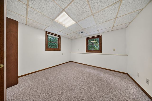 164 Hummingbird Lane, Iowa City, IA 52245