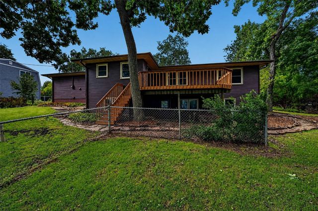164 Hummingbird Lane, Iowa City, IA 52245