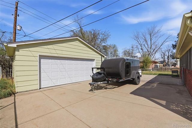 2967 W Tanforan Drive, Englewood, CO 80110