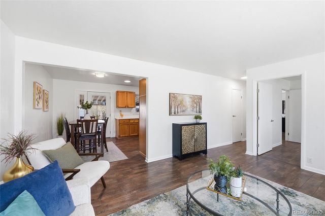 2967 W Tanforan Drive, Englewood, CO 80110