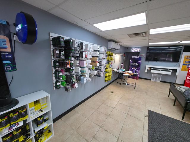 16541 W Warren Avenue, Detroit City, MI 48228