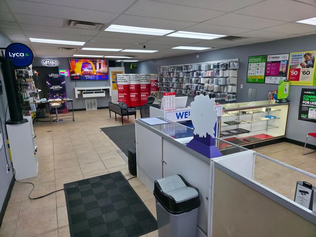 16541 W Warren Avenue, Detroit City, MI 48228