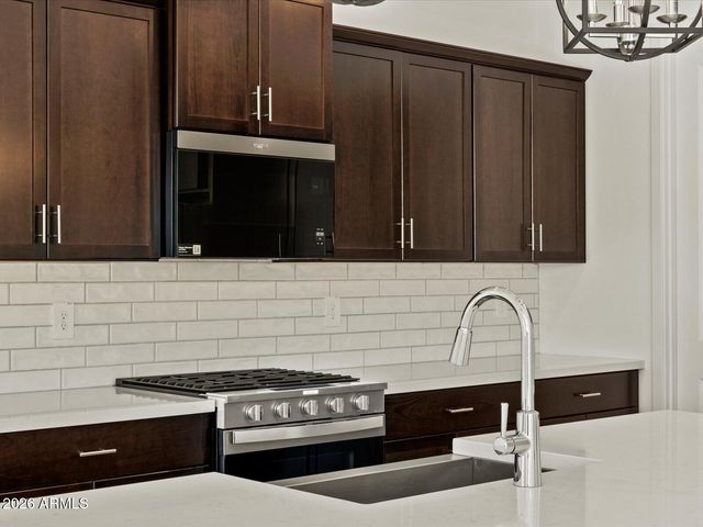 2516 E VINTAGE Drive, San Tan Valley, AZ 85143