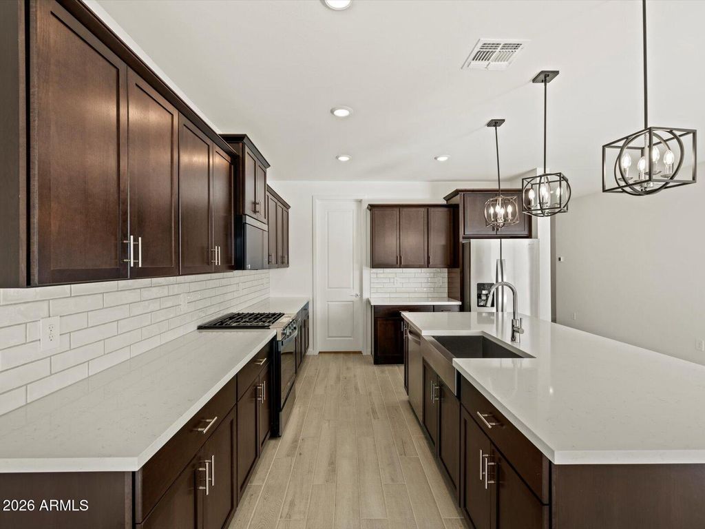 2516 E VINTAGE Drive, San Tan Valley, AZ 85143