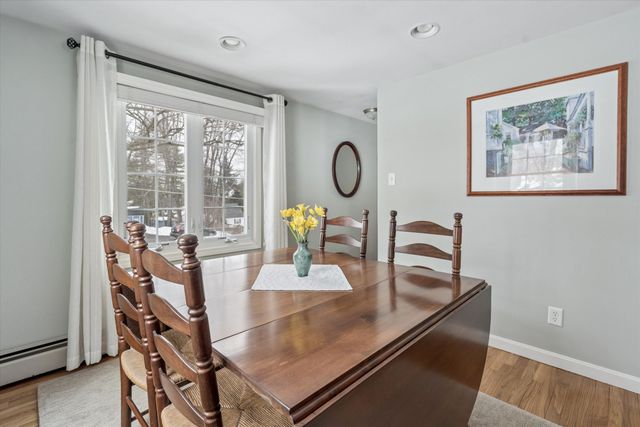 4 Nightingale Road, Nashua, NH 03062