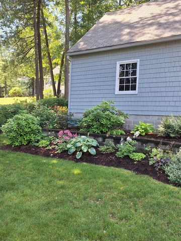 4 Nightingale Road, Nashua, NH 03062