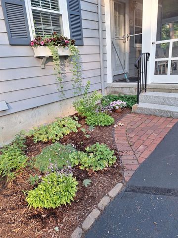 4 Nightingale Road, Nashua, NH 03062