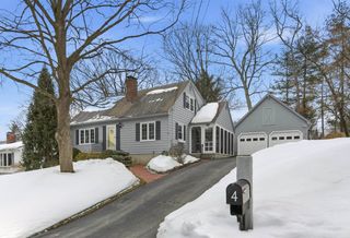 4 Nightingale Road, Nashua, NH 03062