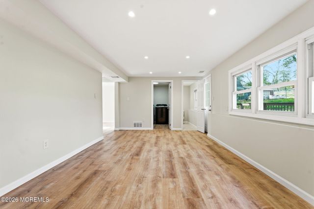 22 Prince Road, East Brunswick, NJ 08816