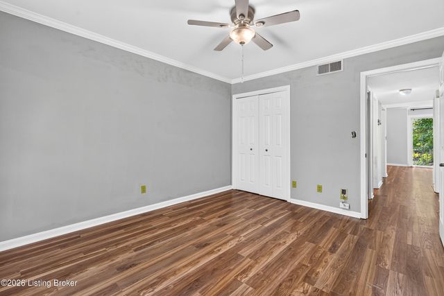 521 Zorn Ave APT C12, Louisville, KY 40206