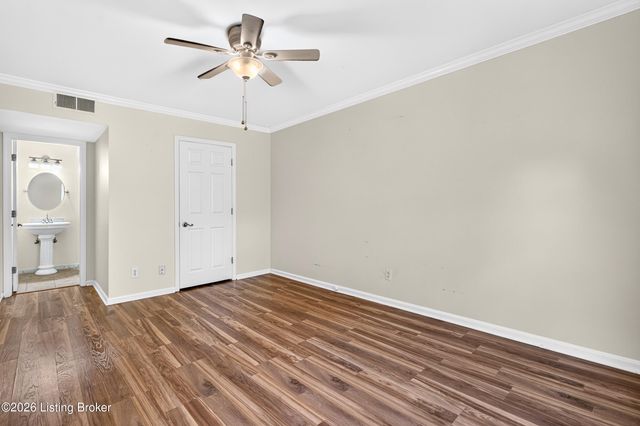 521 Zorn Ave APT C12, Louisville, KY 40206