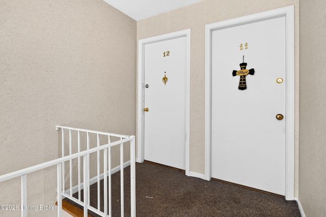 521 Zorn Ave APT C12, Louisville, KY 40206
