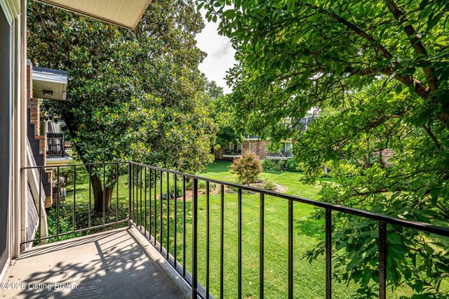 521 Zorn Ave APT C12, Louisville, KY 40206