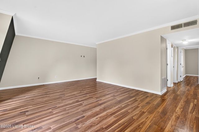 521 Zorn Ave APT C12, Louisville, KY 40206