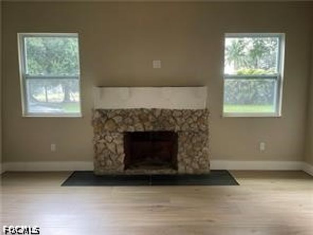 466 Wilma AVE, Fort Myers, FL 33905