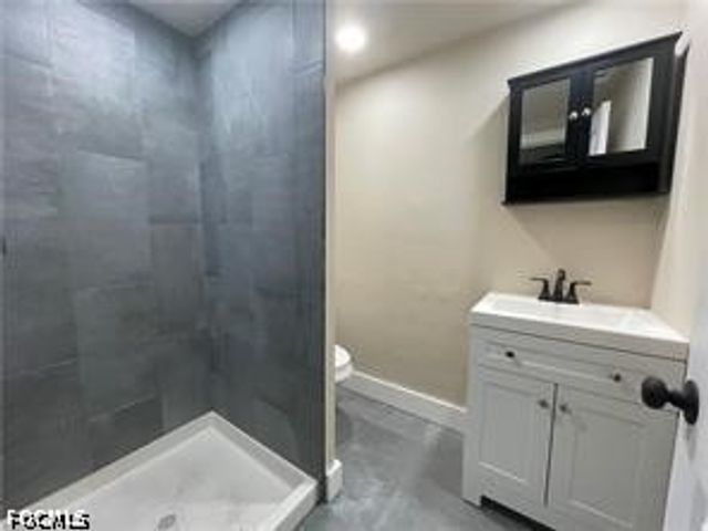 466 Wilma AVE, Fort Myers, FL 33905